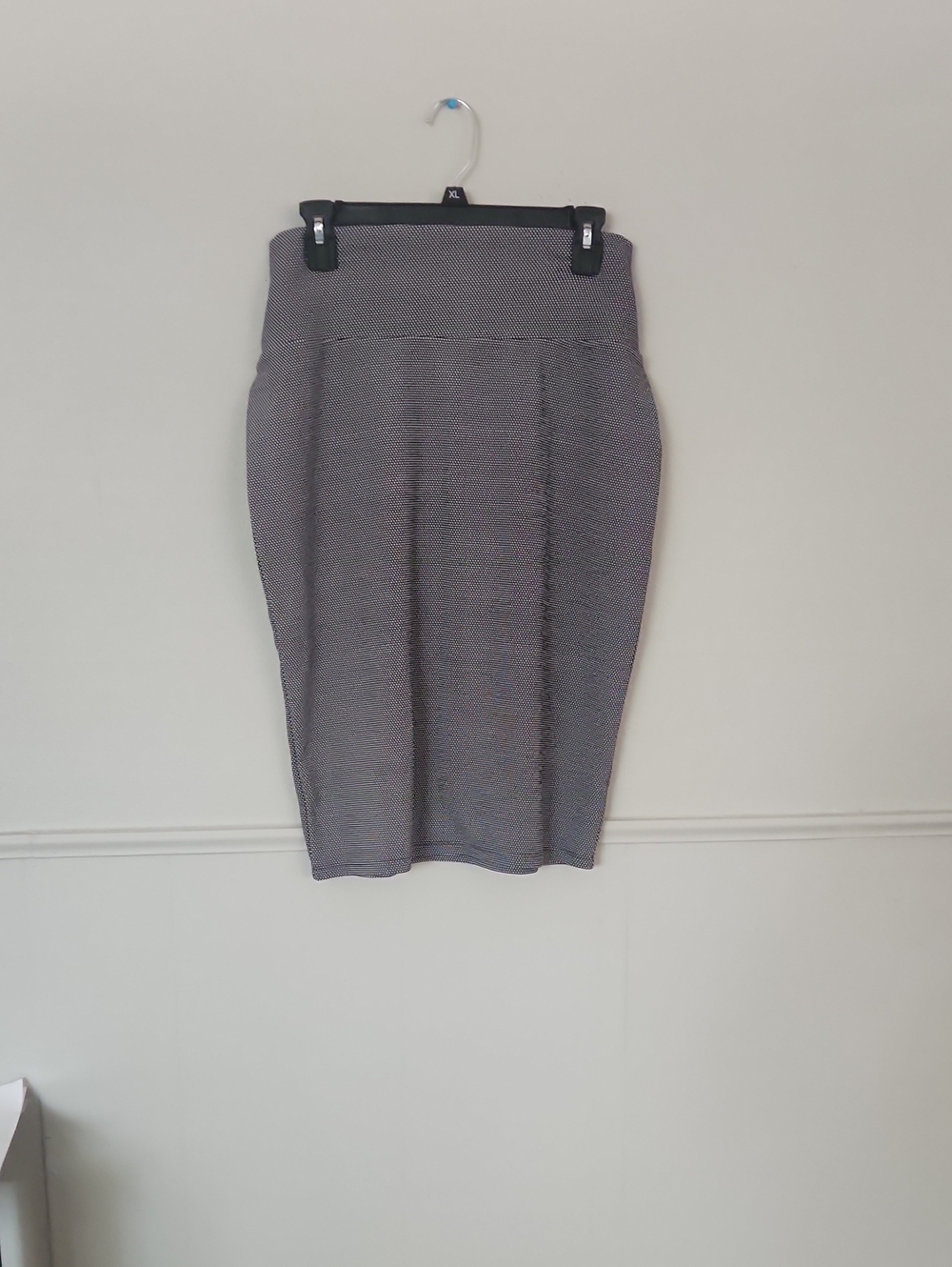 LuLaRoe Gray Textured Pencil Skirt with High Waist